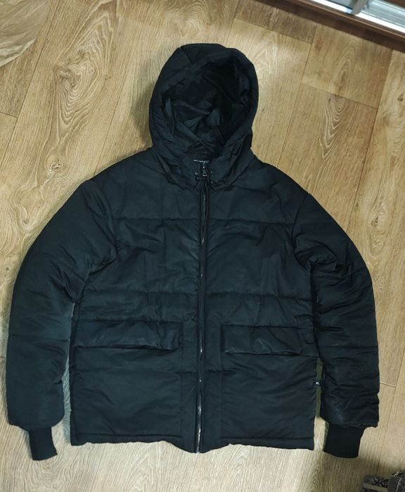 Зимова жіноча куртка М