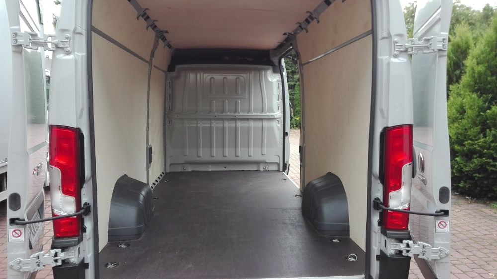 Zabudowa DUCATO L4H2, zabezpieczenie ścian
