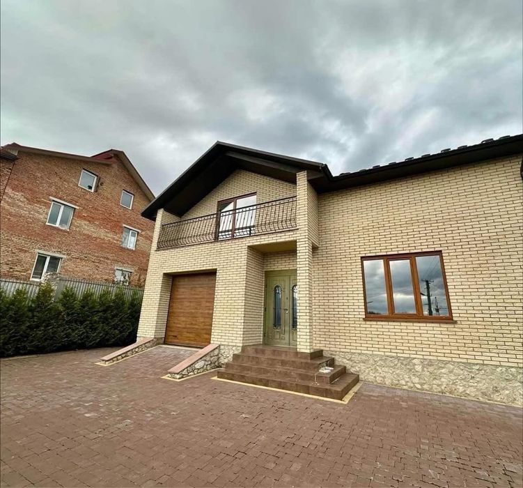 Продається окремий будинок в Кутківцях