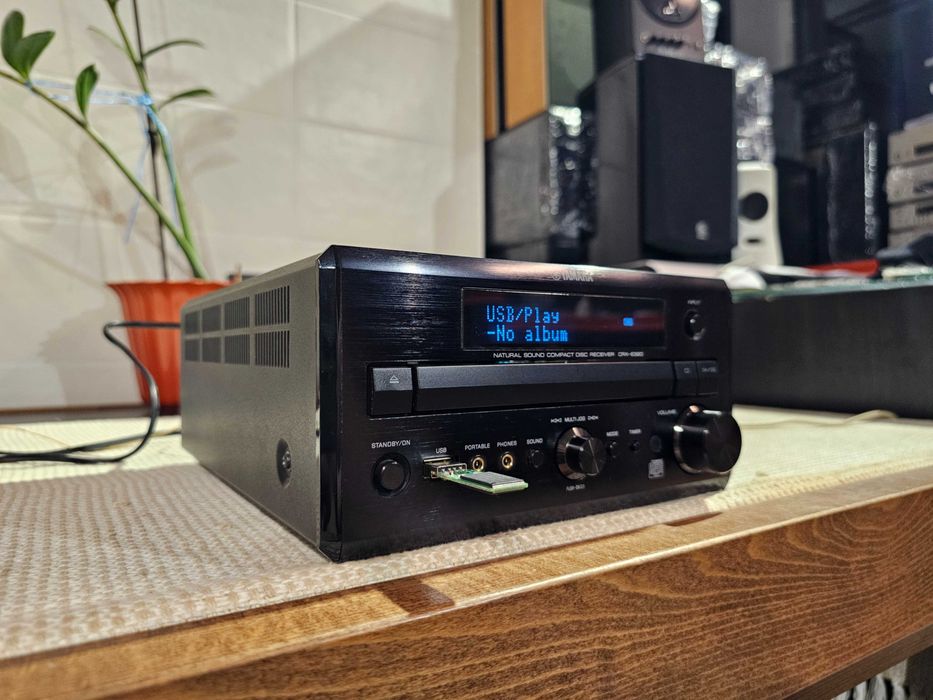 Ресивер Yamaha PianoCraft CRX-E320