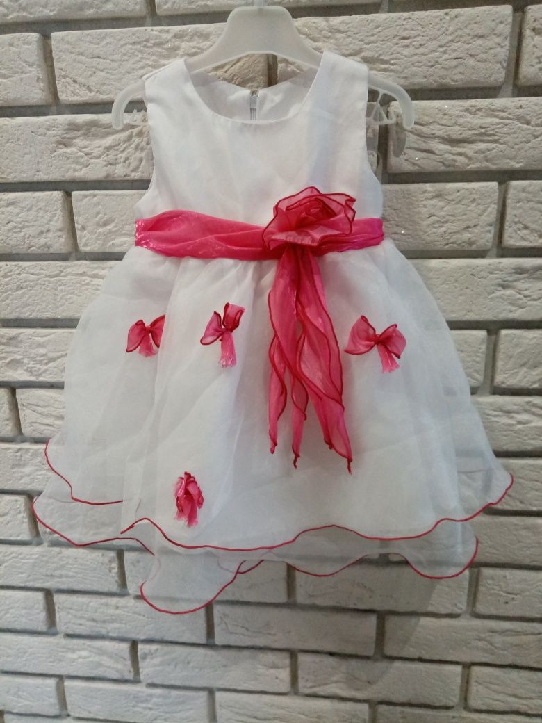 Sukienka na roczek lub impreze roz. 80