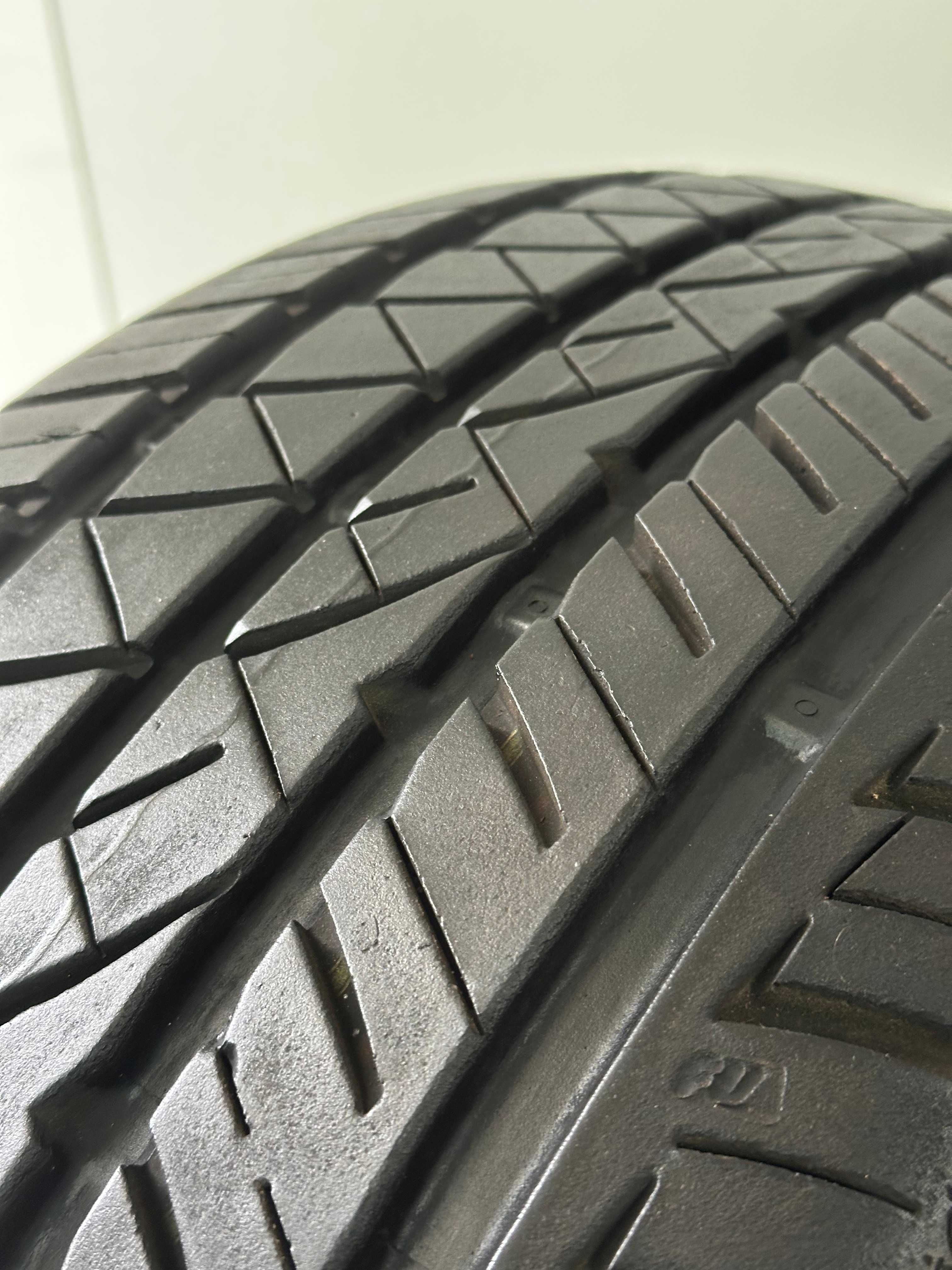 Pneus Feuvert Efficiency + UHP - 225/50/17 - Como NOVOS