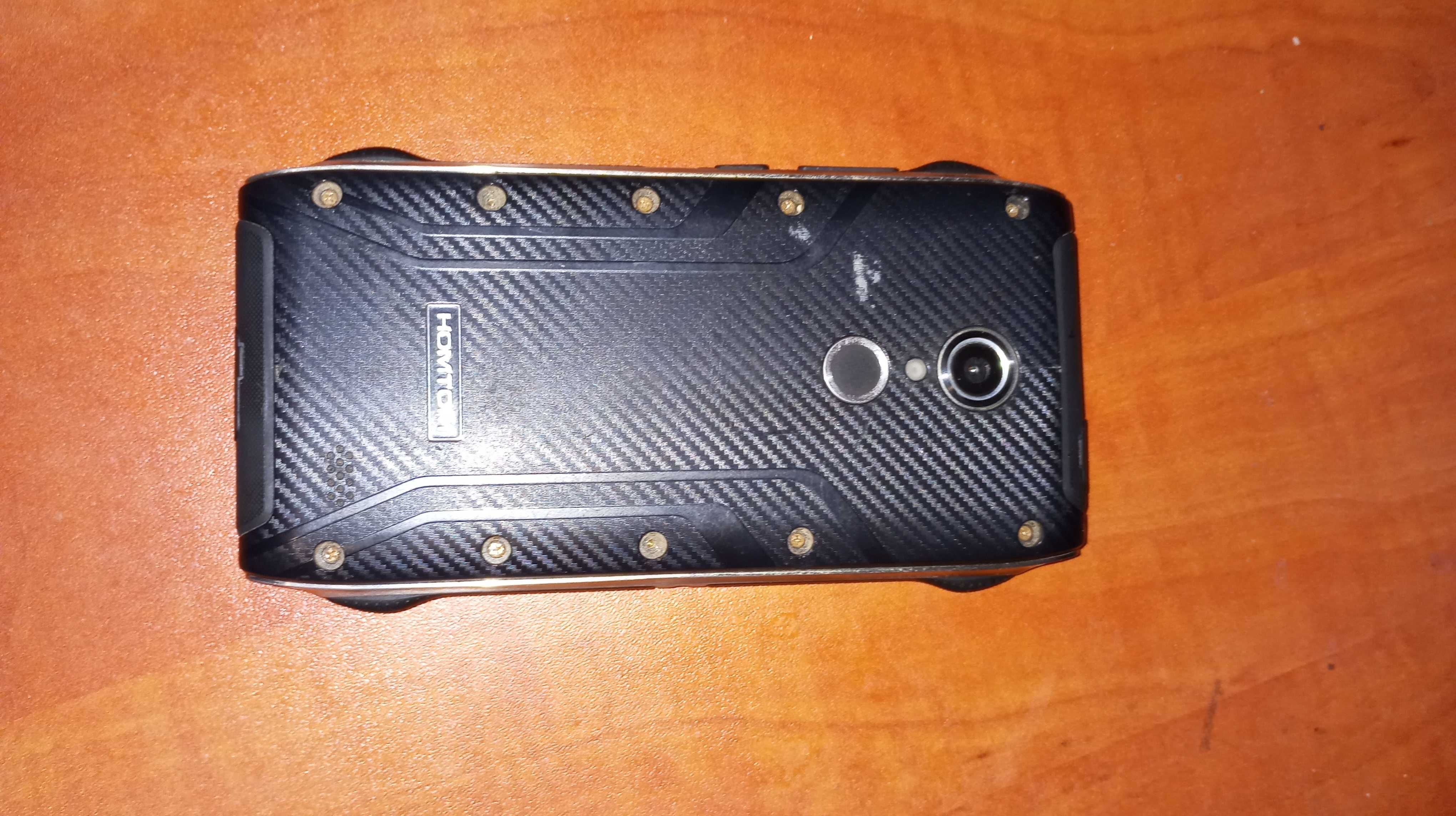 Telefon pancerny Homtom ht 20 z pudełkiem i ładowarką
