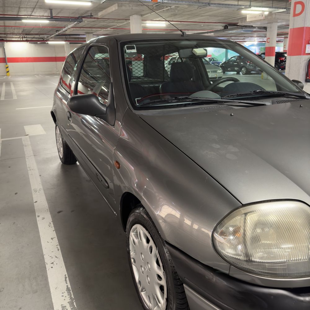 Renault Clio 2000 comercial Diesel (3 portas)