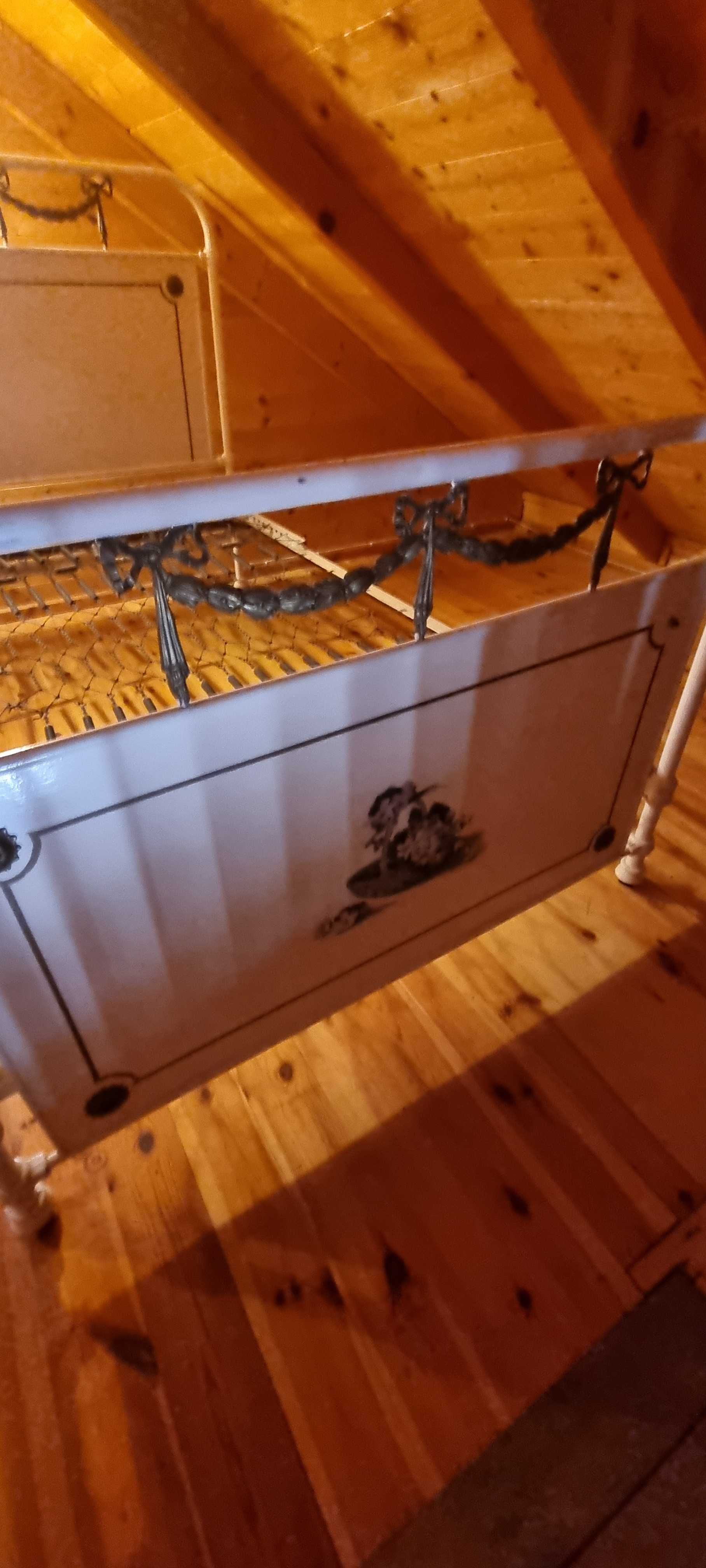 Sprzedam stare metalowe zabytkowe łóżka