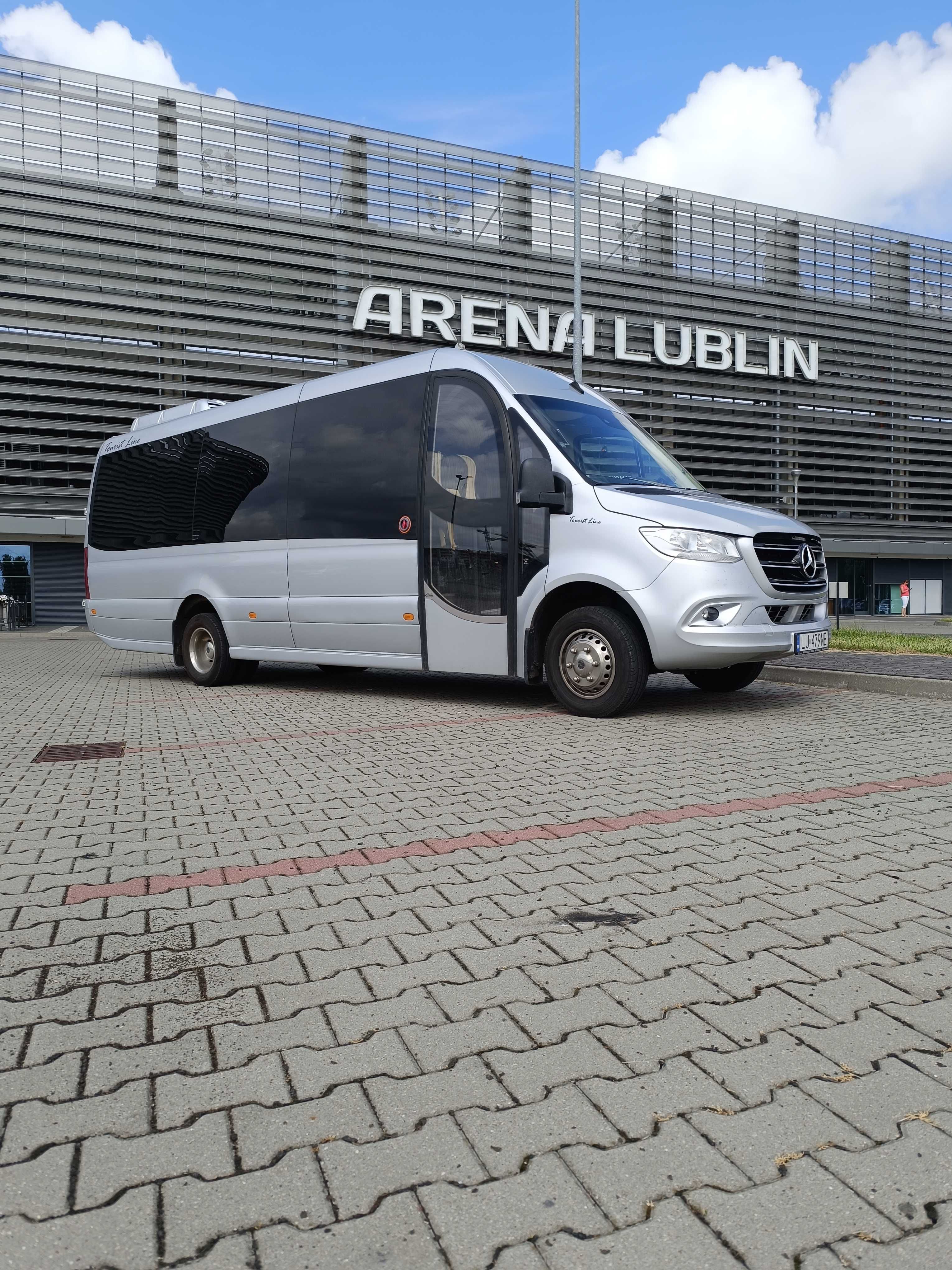 Przewóz osób/wynajem busów/wynajem autokarów