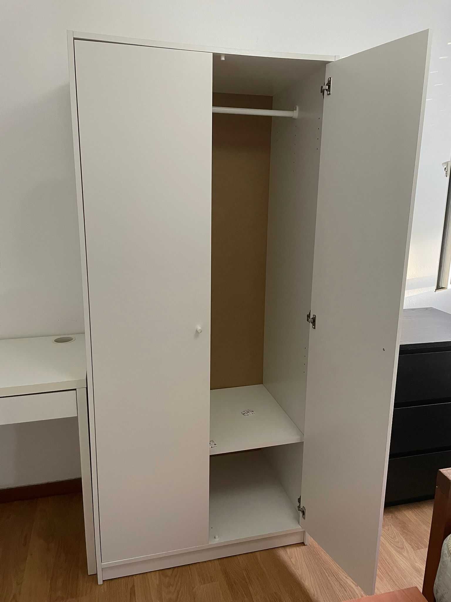 Roupeiro 2 portas Ikea