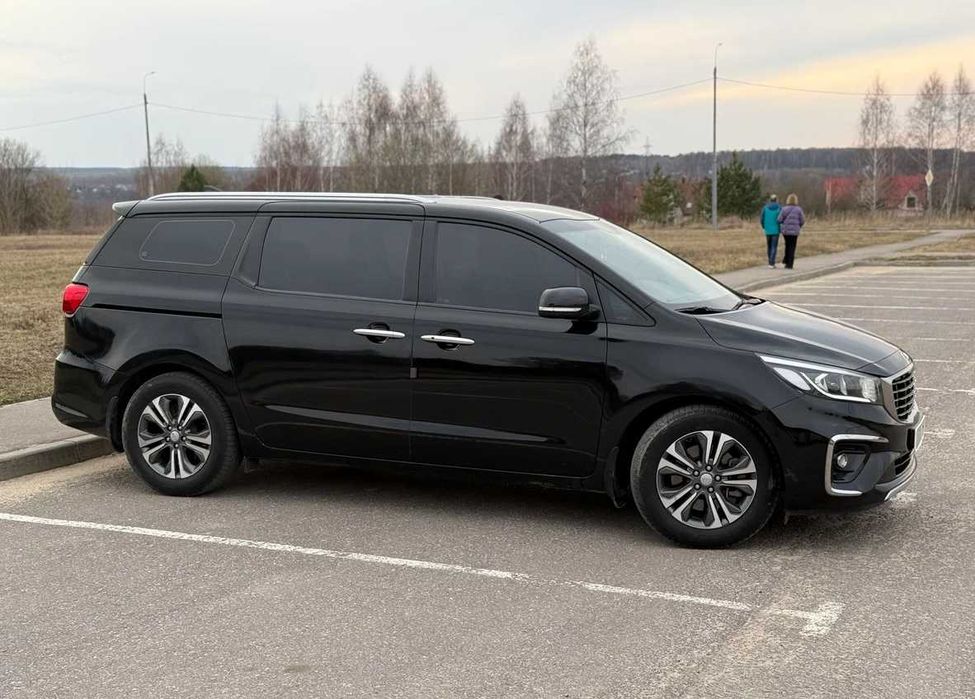 Kia Carnival 2.2 CRDi  2020 рік 8 місць