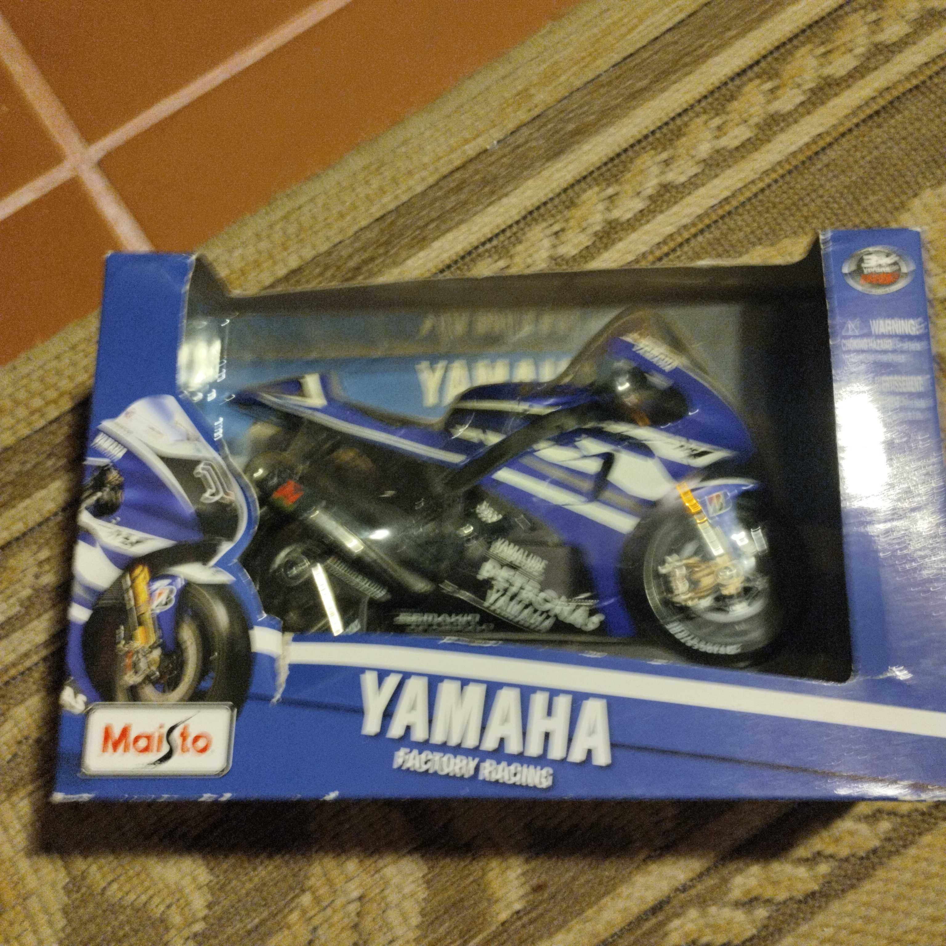 Mota Yamaha escala coleção