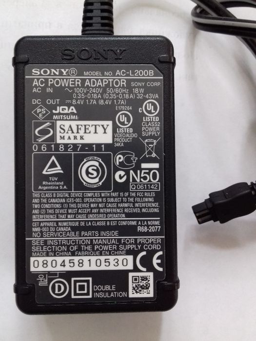 Блок питания адаптер sony ac-ls5 4,2V 1,5А ac-l200в 8,4V 1.7Aоригиналь