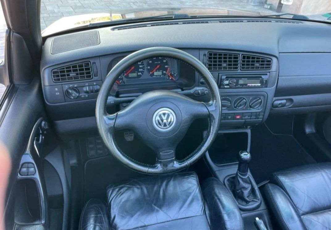 Sprzedam ładnego Golfa Cabrio 2.0 benzyna gaz