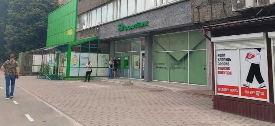 ПРОДАЖ : Магазин (122 м²) вул.Борщагівська, 128