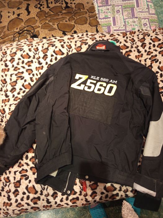 Куртки Модные разные  50 - 52 р.