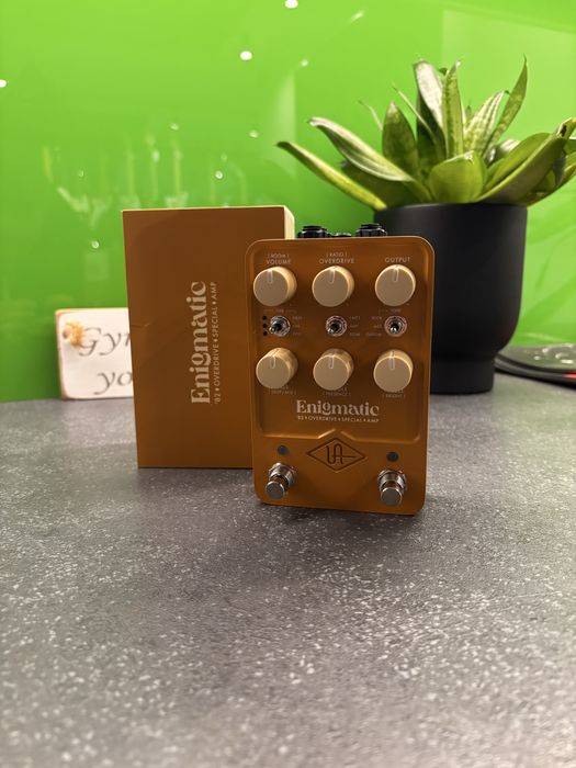 Universal Audio UAFX Enigmatic ’82 Overdrive Special Amp