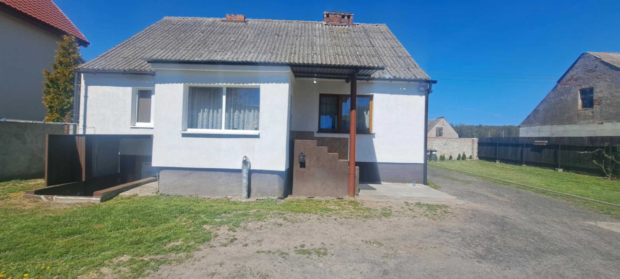 Sprzedam dom z budynkami gospodarczymi