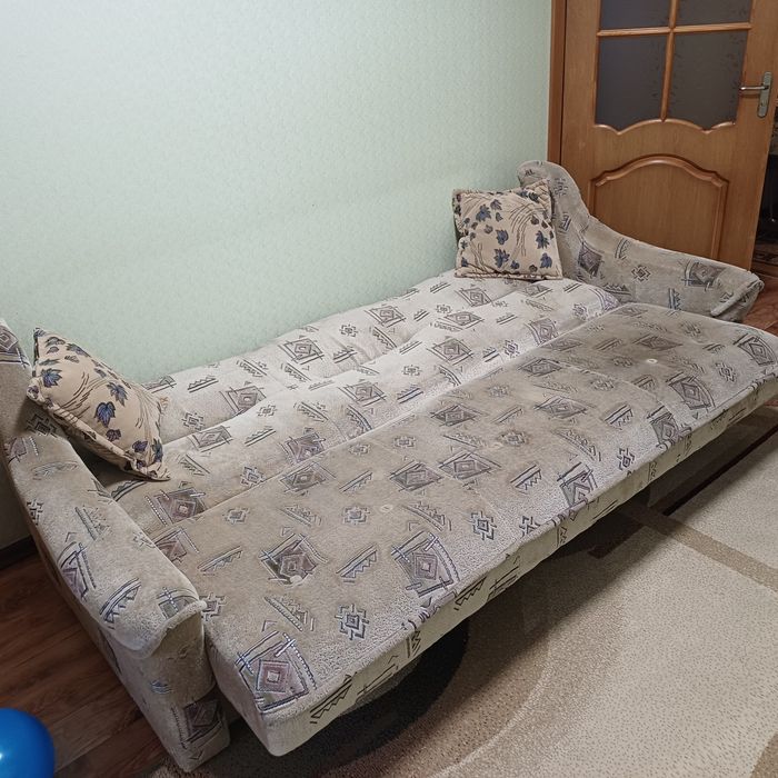 Диван розкладний + крісло (самовивіз)
