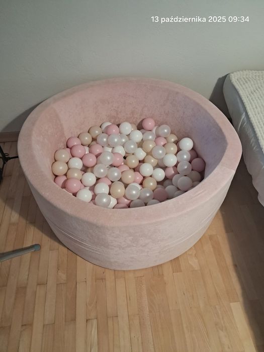 Basen  welurowy duży z piłkami różowy