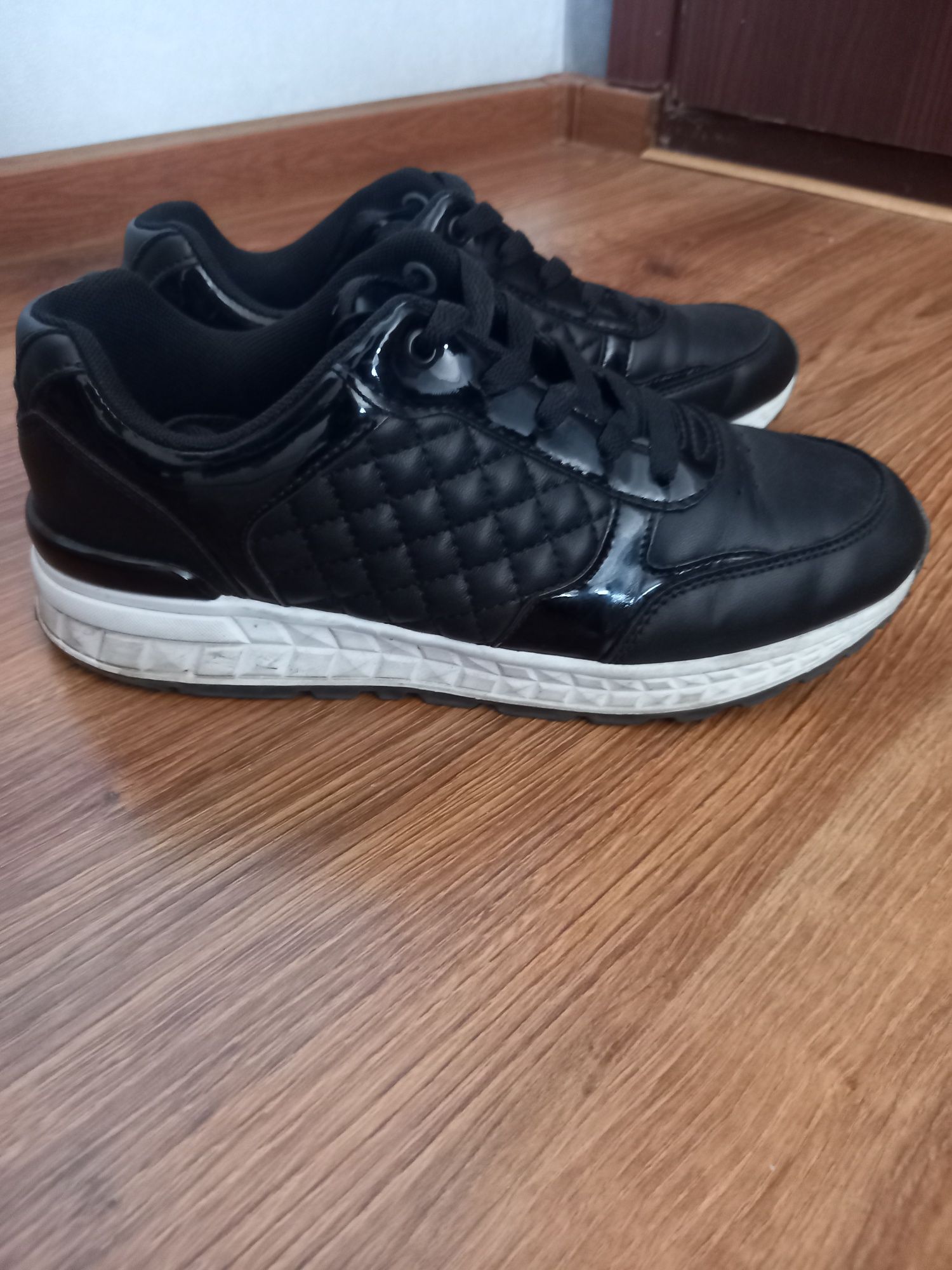 Buty damskie Gracoland Deichmann roz 39