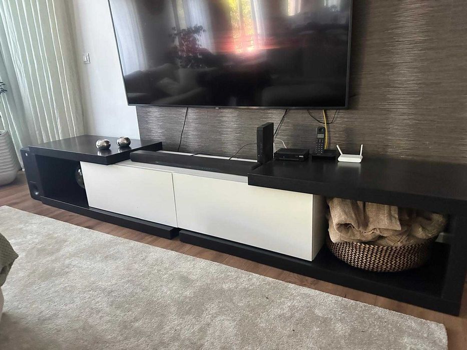 Movel com dois Gavetões para TV