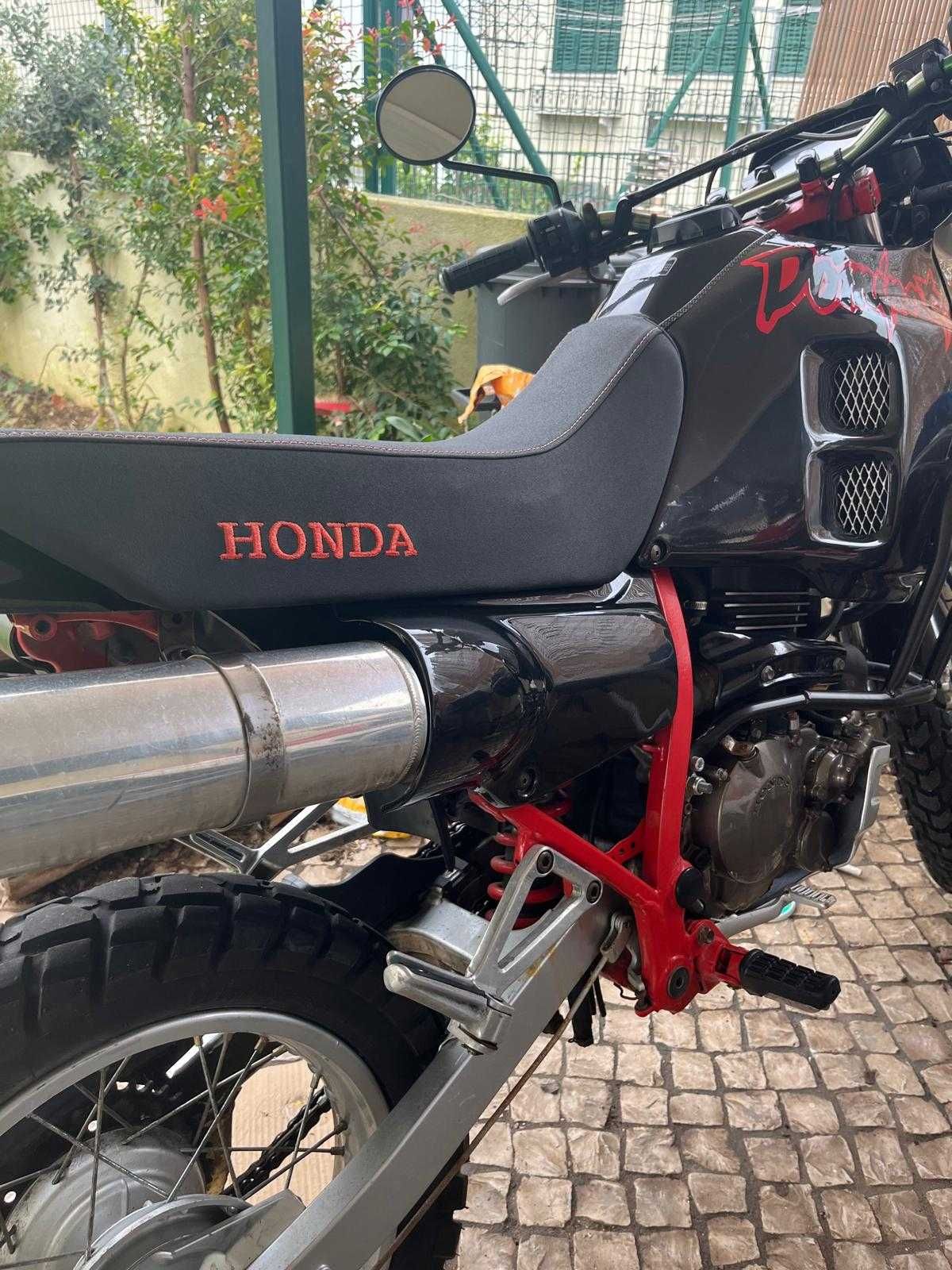 Honda NX250 dominator