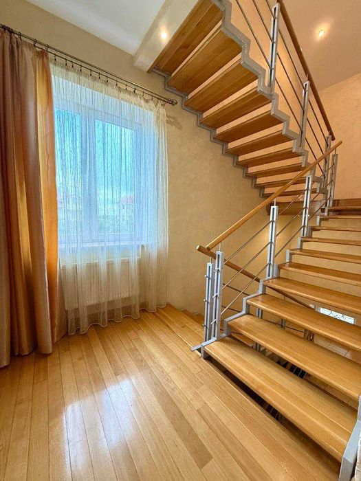Продам будинок з ремонтом. Царське село