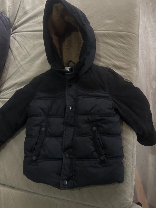 Продам дитячу зимову курткуфірми Zara 110 см