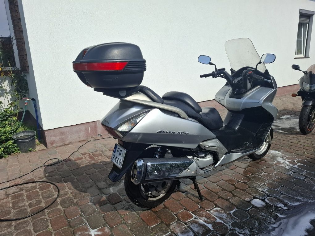 Honda fjs 600 silver wing