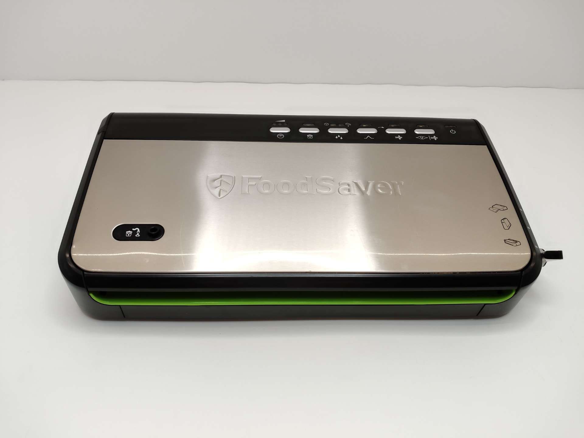 Zgrzewarka próżniowa FoodSaver FFS005X-01
