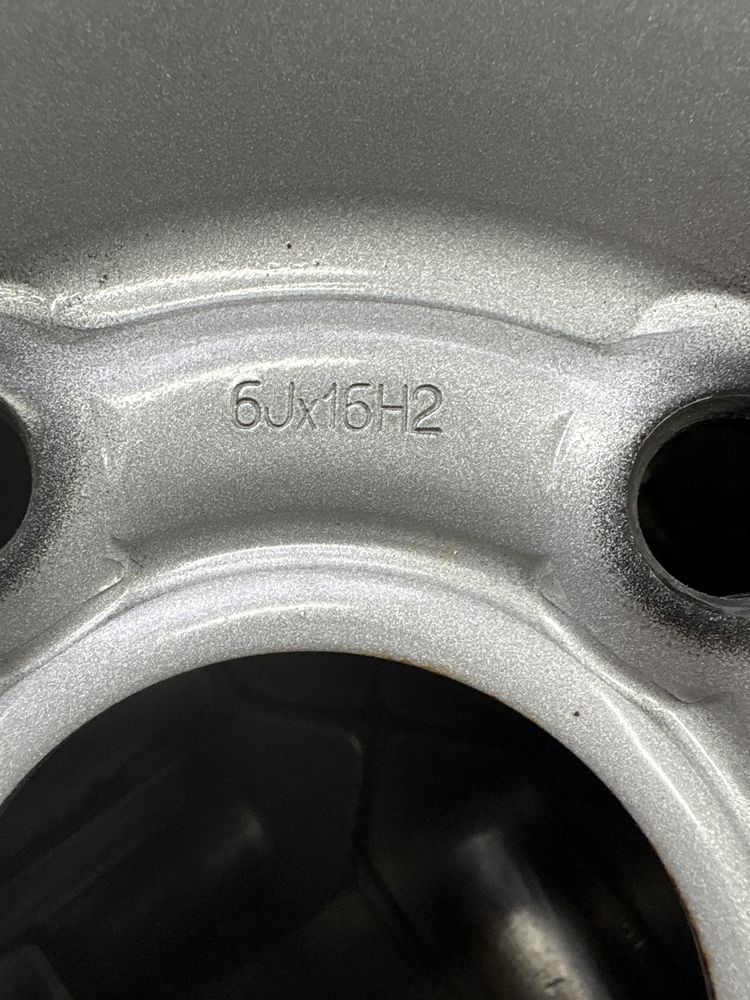 Komplet Felg Stalowych Opel Vivaro,Renault Trafic  6x16 (5x114,3ET50)