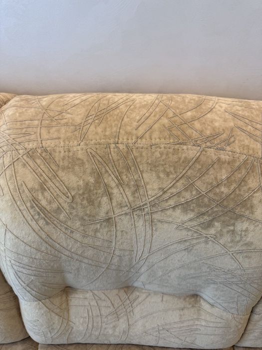 Продам диван и кресло в отличном состоянии