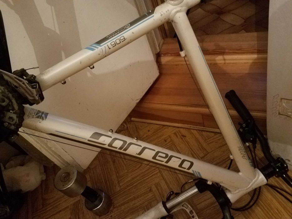 Алюминиевые рамы Carrera, Scott Voltage навесное, руль, вилка