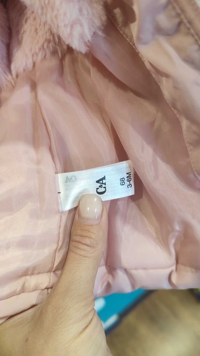 Тепла куртка на дівчинку 68