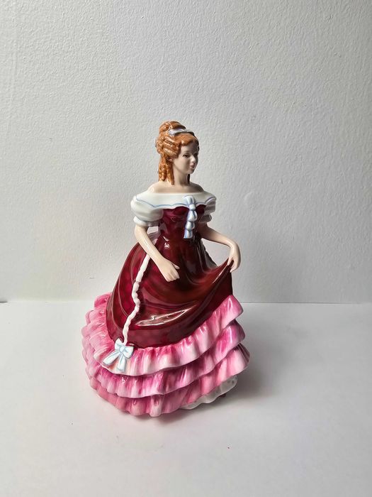 Figurka Porcelana Royal Doulton "SWEET SIXTEEN" HN3648 20 cm Anglia