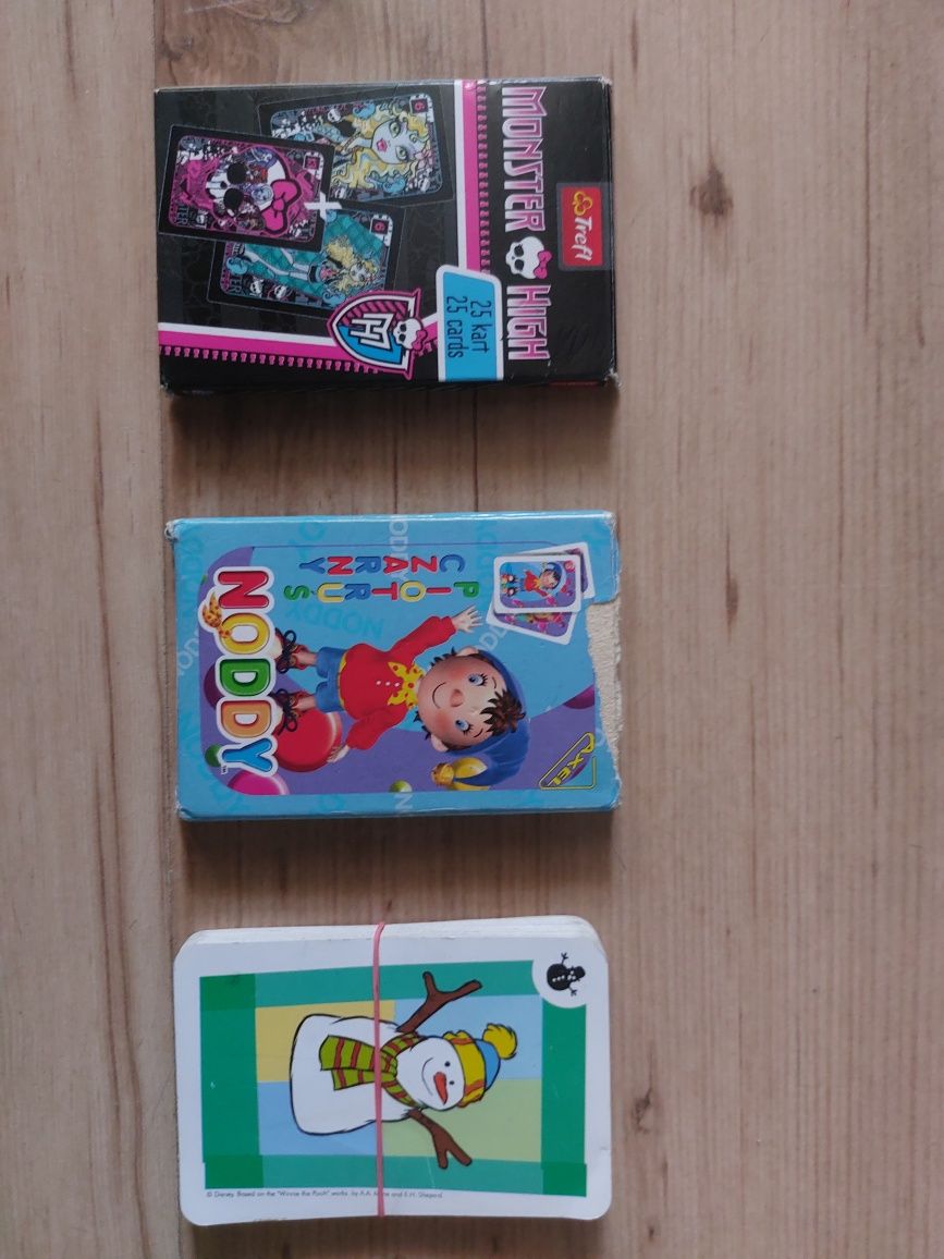 Zestaw gier, puzzli i kart Kubuś Puchatek Looney Tunes Monster High