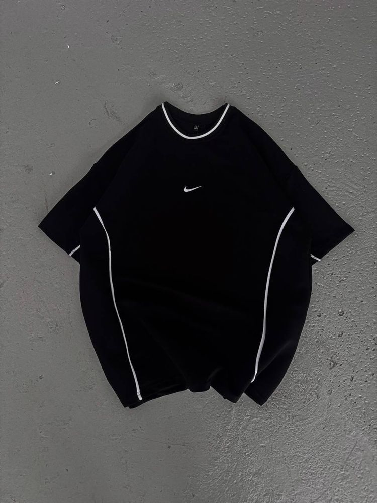 Шикарні оверсайз футболки Nike