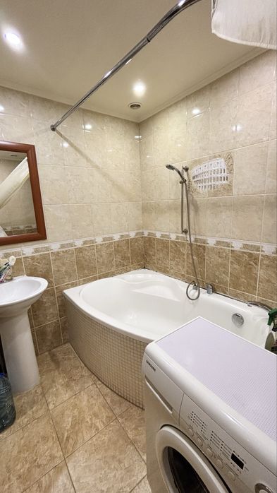 Продад 3-кім квартири в ценрі. Вул. Князів Острозьких