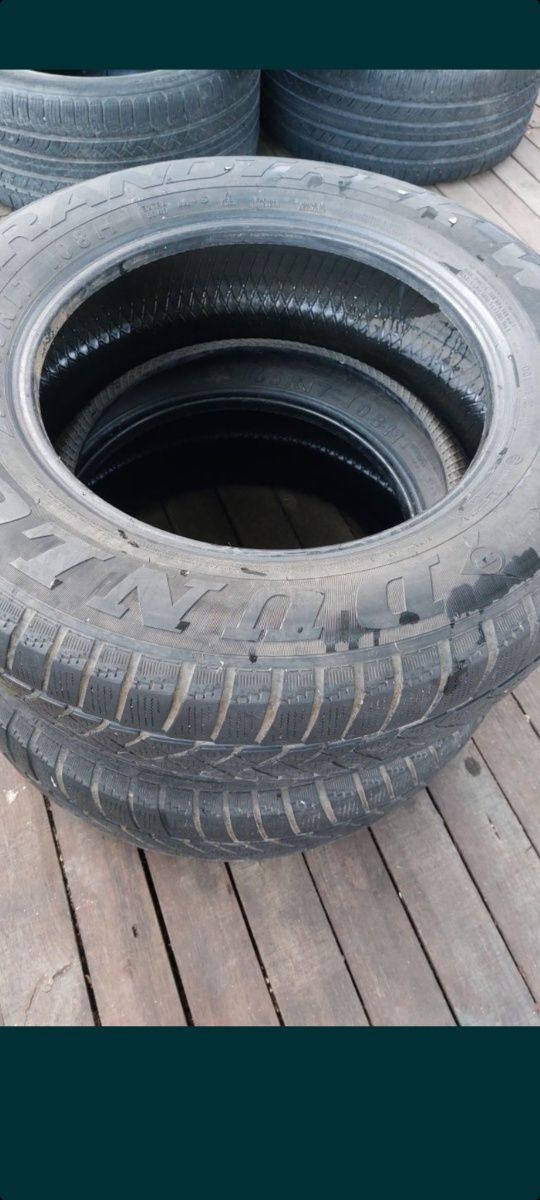 245/65 R17 Шины резина Б/У, Продам резину 2 шт. Скаты Колеса