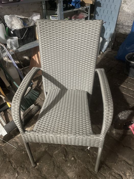 Krzesła ogrodowe super stan