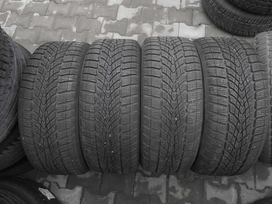 4x Dunlop Sp Winter Sport 4D MOE Run Flat 225/50r17 94H  19rok 7,4mm