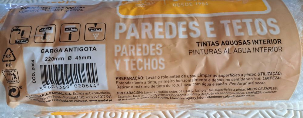 Vendo rolo de tinta Pardal NOVO para paredes e tectos