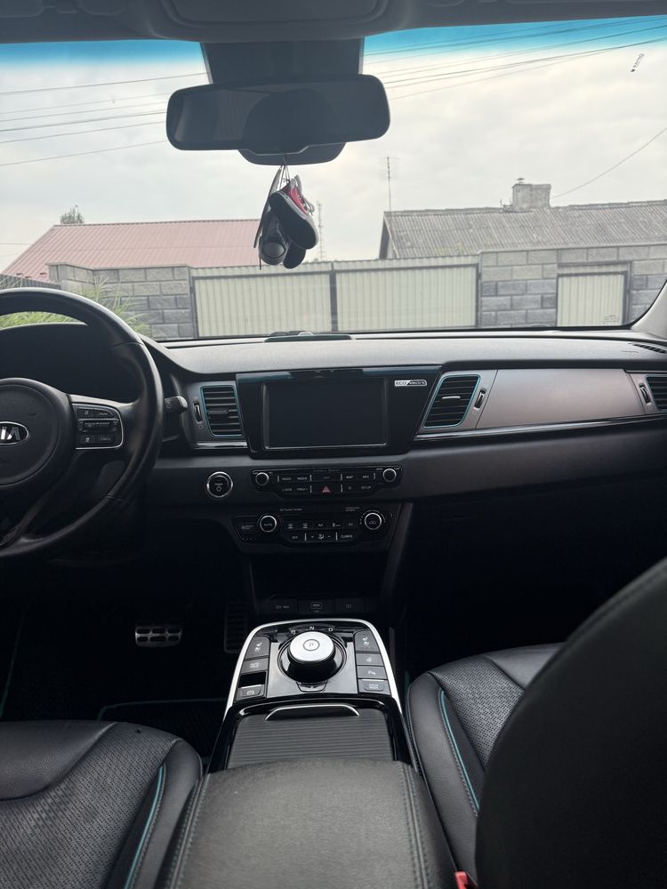 Kia Niro EV 64 кВт.  500 км. Запас ходу.