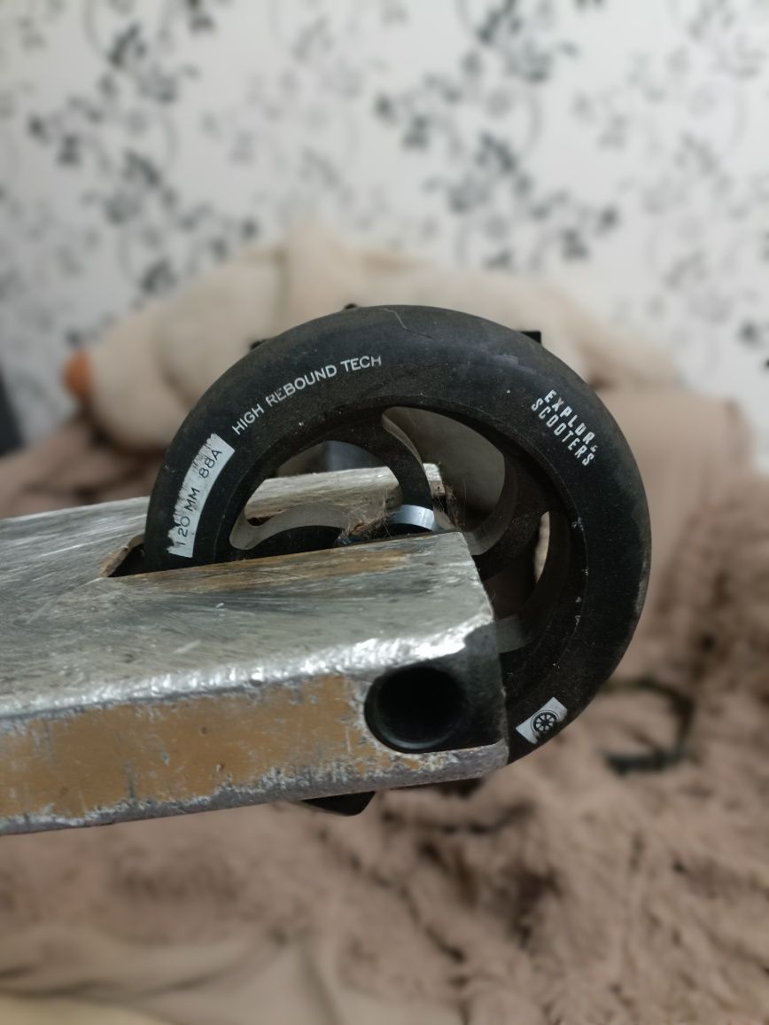 Трюковий самокат Native Stem (L)