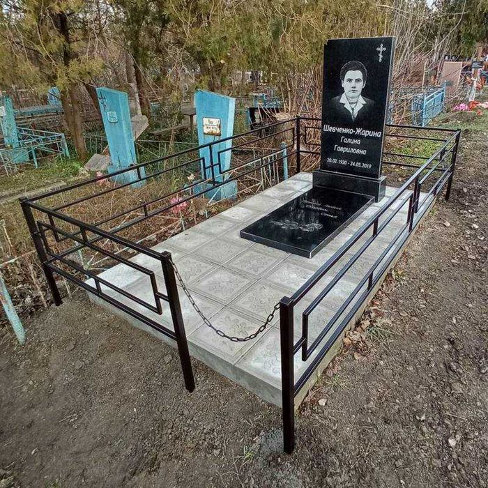 Изготовление недорогих оградок для могил на кладбище - Кривой Рог
