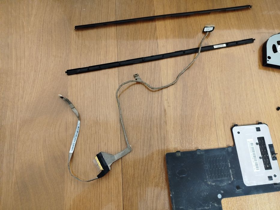 Запчастини Toshiba satellite c660 кришка матриці, охолодження