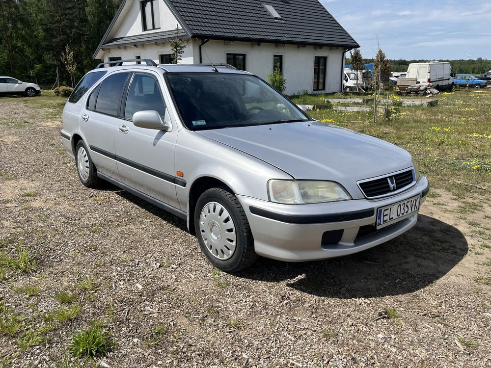 Honda Civic kombi 1,6 z klimatyzacją