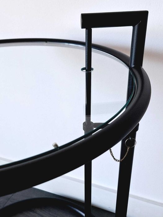 Mesa de apoio / lateral vintage By Eileen Gray. Vintage Side Table
