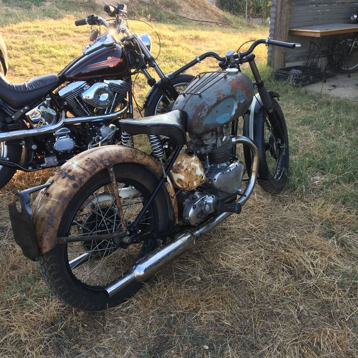 Duas triumph pre unit 1947/ 1953