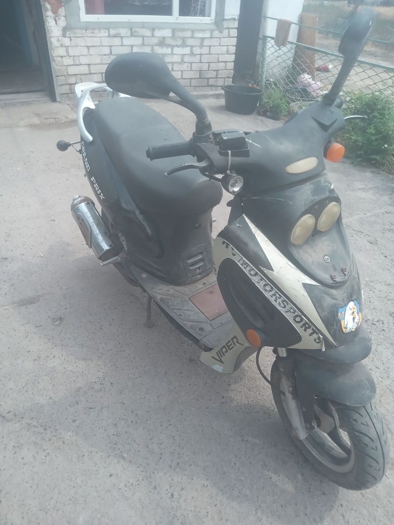 Продам скутер 125 кубіків