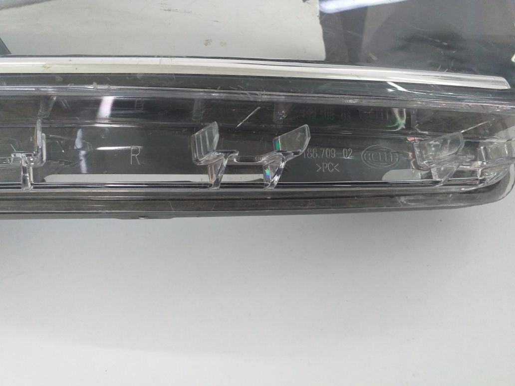 Klosz prawy lampa szkło przednia prawa Opel Vivaro 3 Europa
