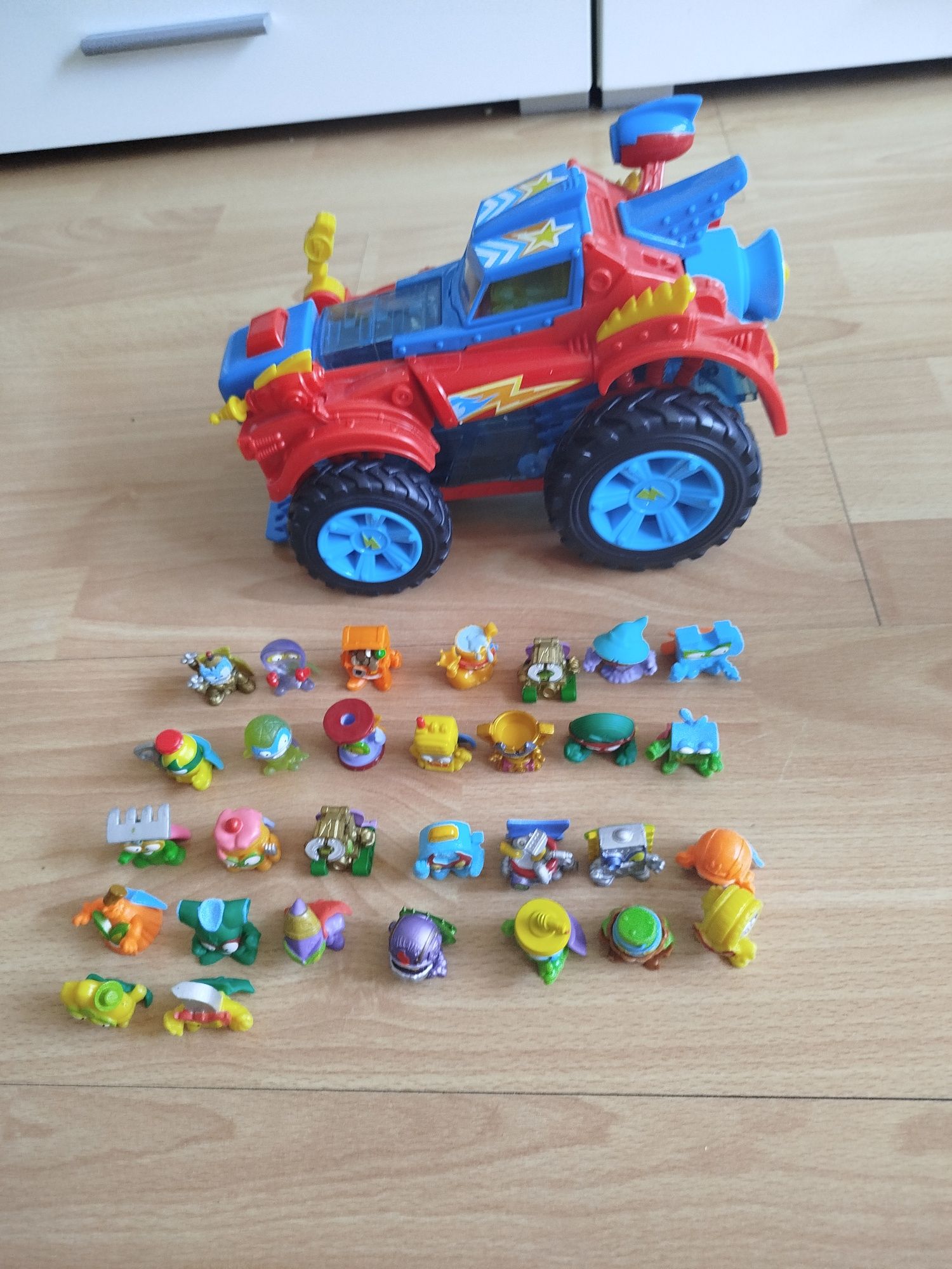 Autko super zings